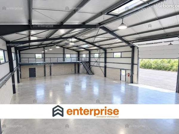 Local 900 m²