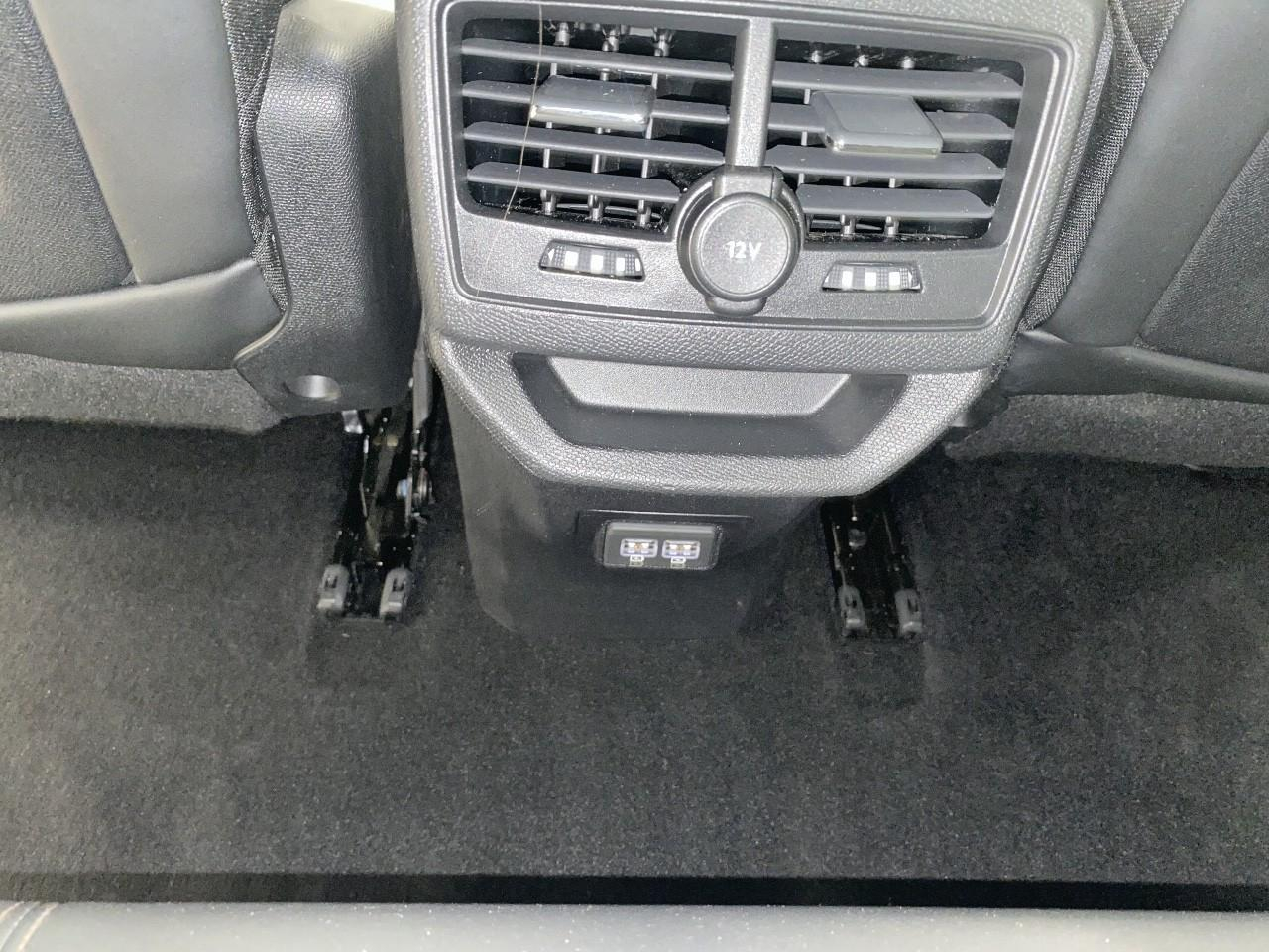 Peugeot 3008 hybrid 225 e-eat8 gt pack — photo 24