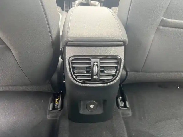 Kia Xceed 1.5 t-gdi 140 ch bvm6 — photo 21