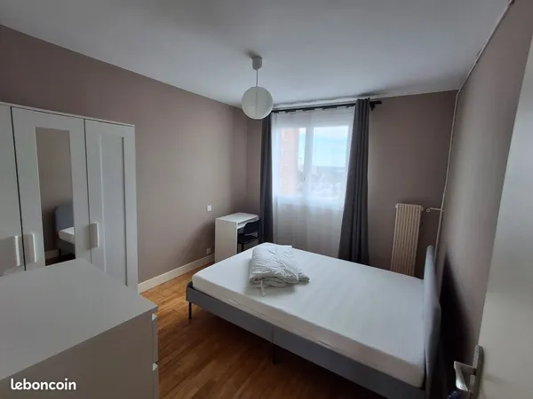 Chambre dans coloc de 3 personnes