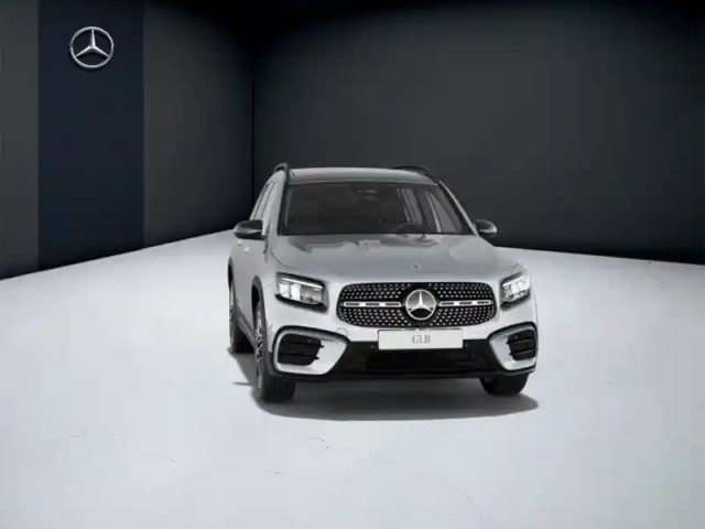 Mercedes Glb 200 d amg line — photo 12