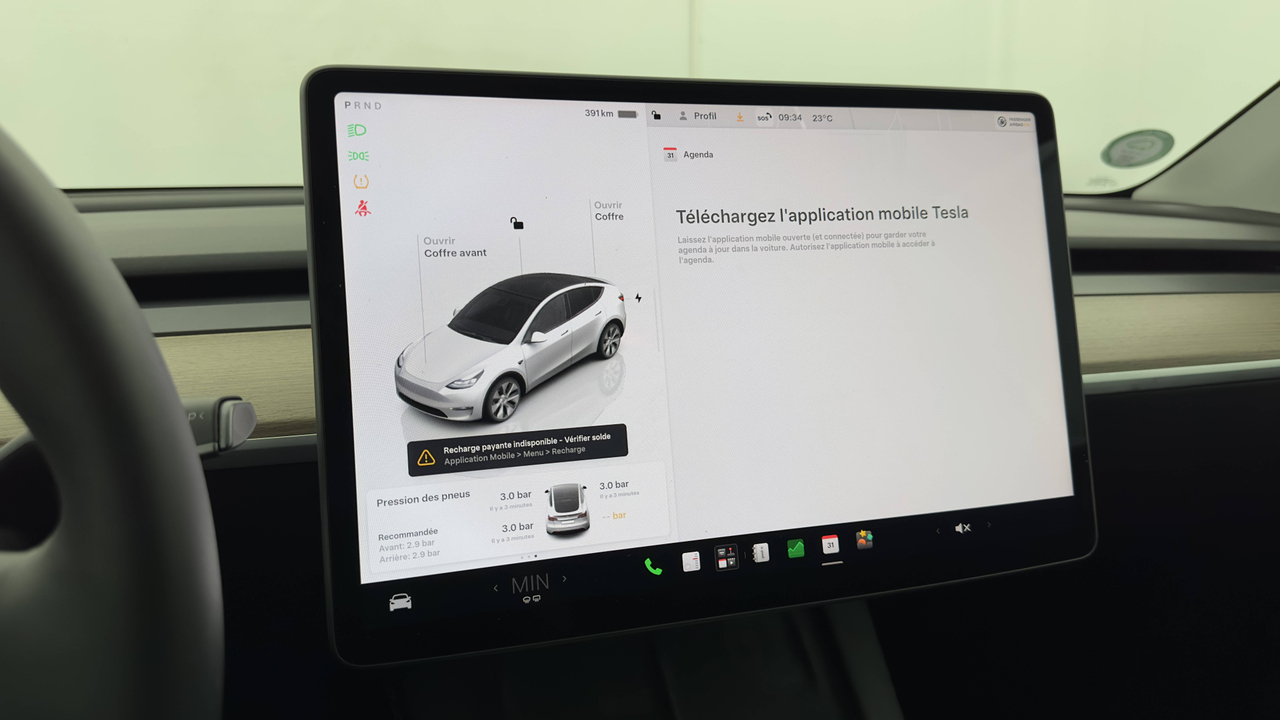Tesla MODEL Y RWD — photo 16