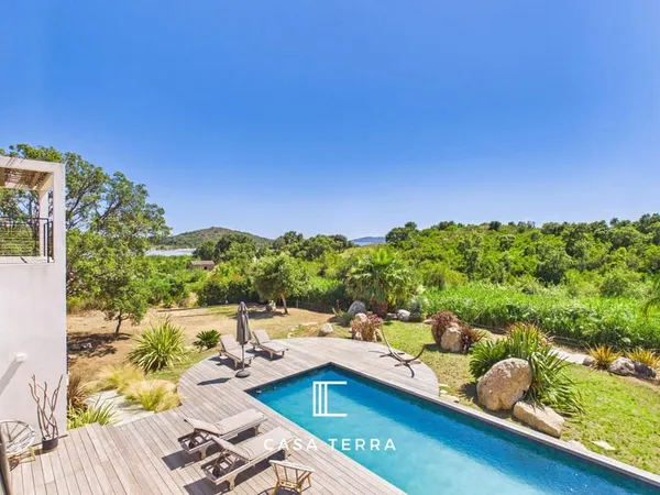 STAGNA - Villa d'exception avec piscine, vue montagnes et mer / Arasu