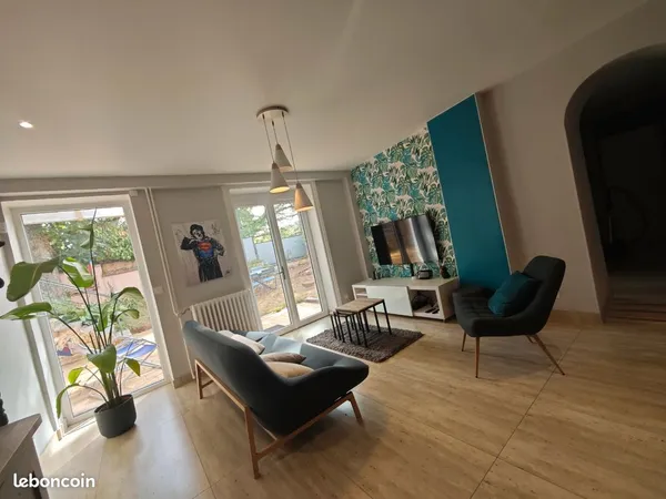 Appartement. 3 pièces. 90m2. Jardin et cave