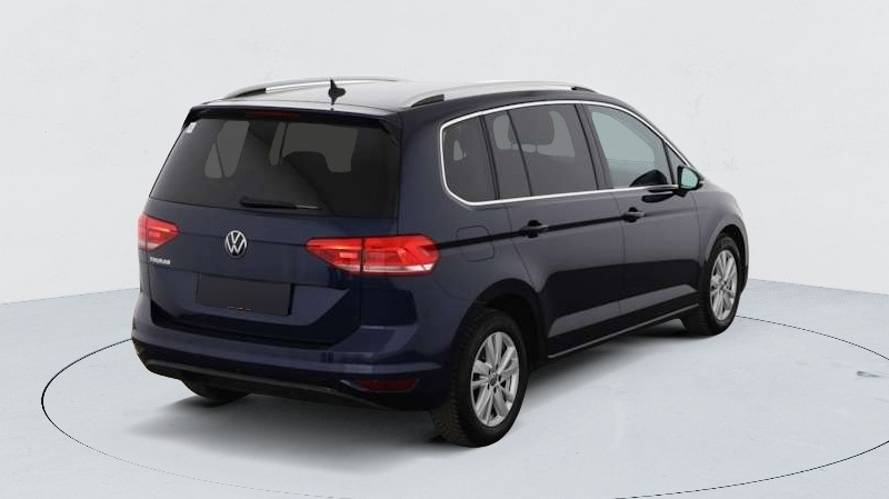 Volkswagen Touran — photo 7