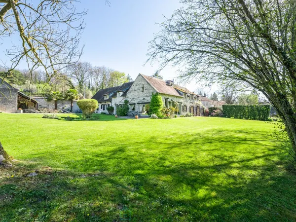 Propriété 10 pièces 335 m²