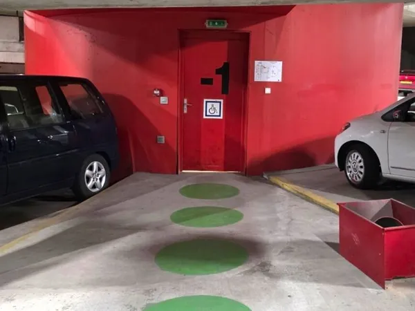 Place de parking - centre de Tourcoing