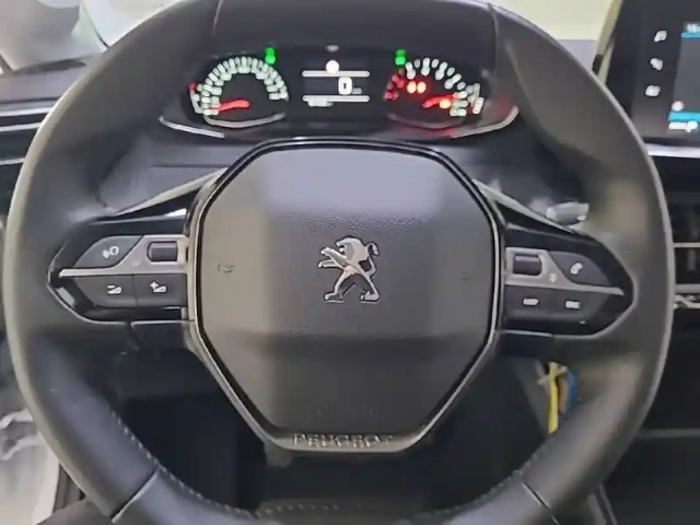 Peugeot 208 puretech 100 s&amp;s bvm6 — photo 68