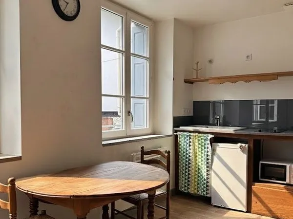 Studio 1 pièce 27 m²