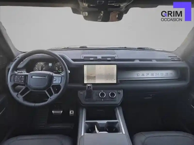 Land Rover Defender 110 p300e phev bva8 — photo 23