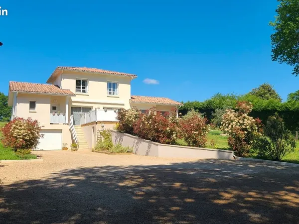 Maison 139m2 +garage + piscine