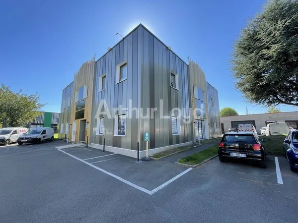 Bureaux 241 m²