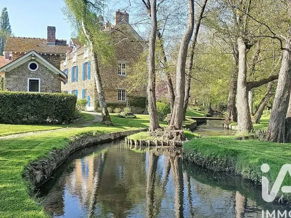 Propriété 8 pièces 281 m²