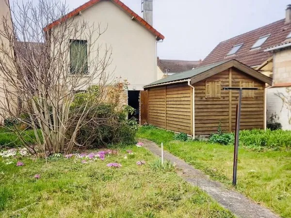 Quartier Avenir : Jardin 380m2 et maison 49m2