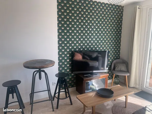 T2 meublé, env 28 m2, attenant a maison individuelle - Bail étudiant - Meyreuil