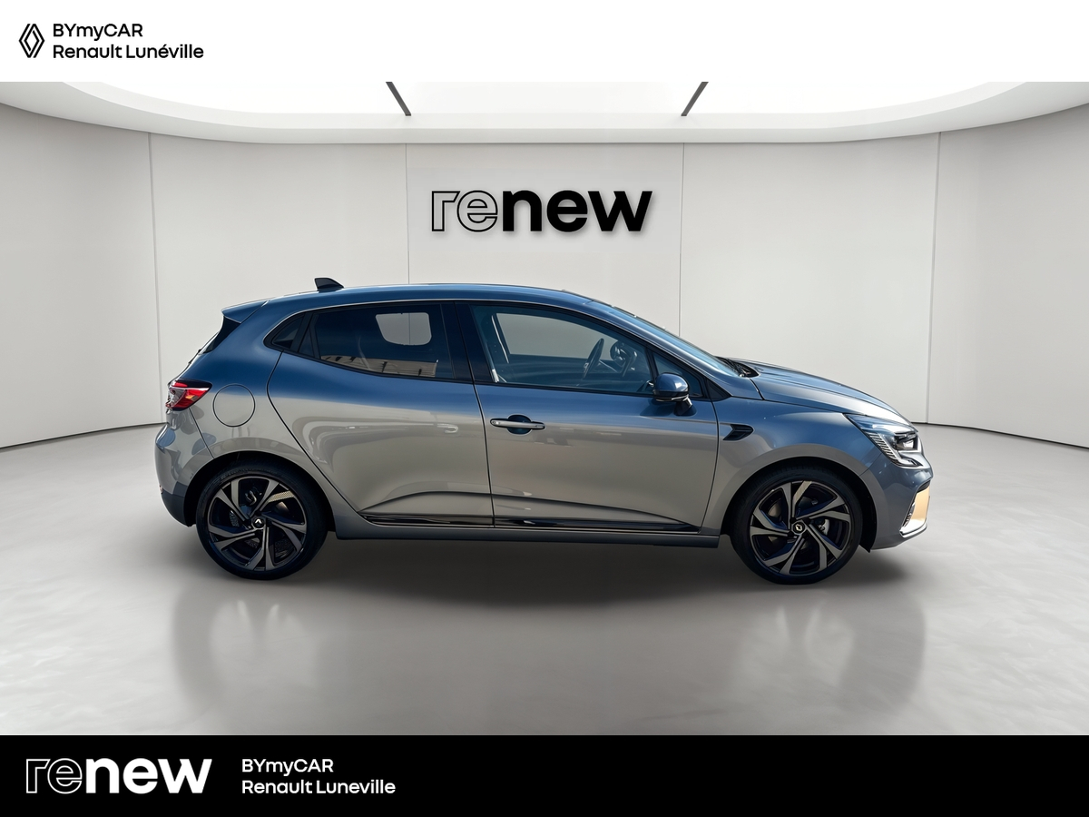 Renault Clio E-Tech full hybrid 145 — photo 6
