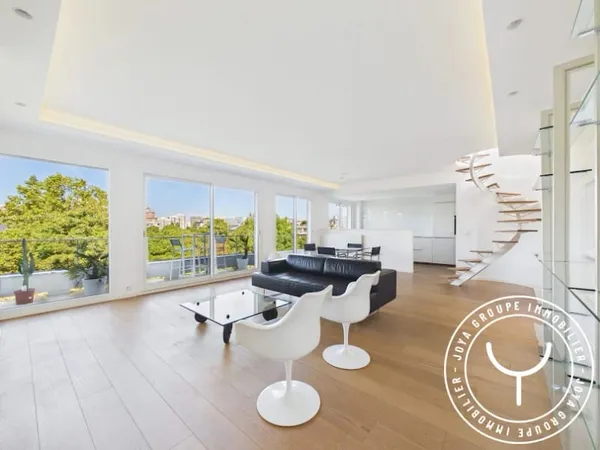 Appartement 3 pièces 116 m²