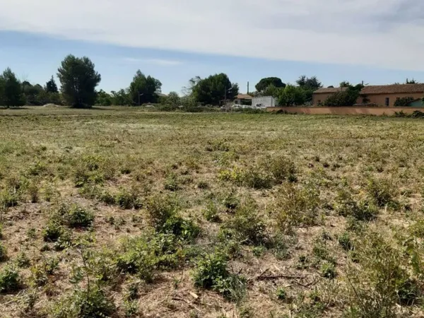 Terrain 405 m²