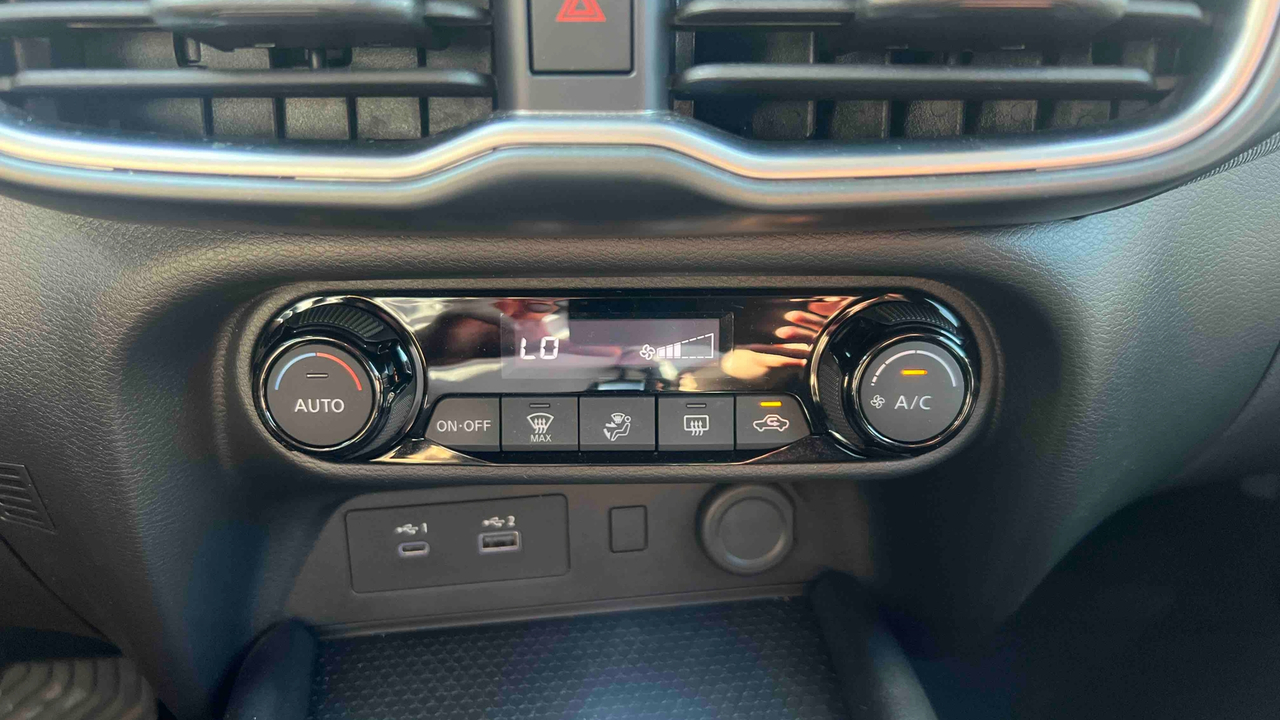 Nissan Juke HYBRID 143 — photo 19