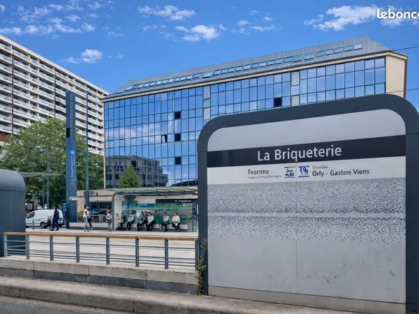 Bureau- A partir de 500/mois
