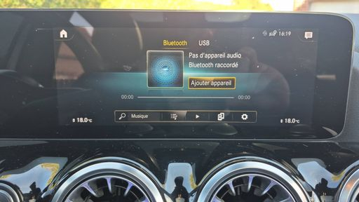 Mercedes Classe GLA 200 d 150 8G-DCT - AMG Line – 2023 – 63529 km – Diesel – Boîte Automatique — photo 24