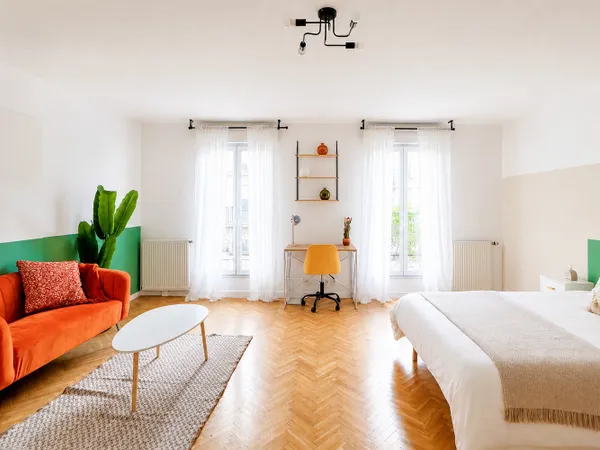 Imposante chambre de 30 m² à louer