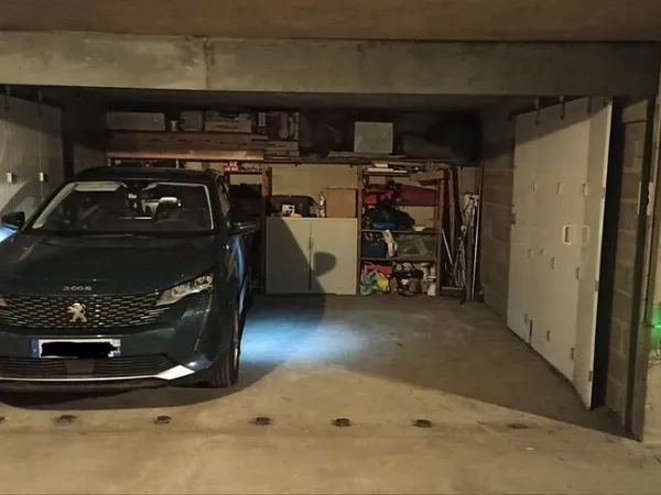 Place Parking proche gare