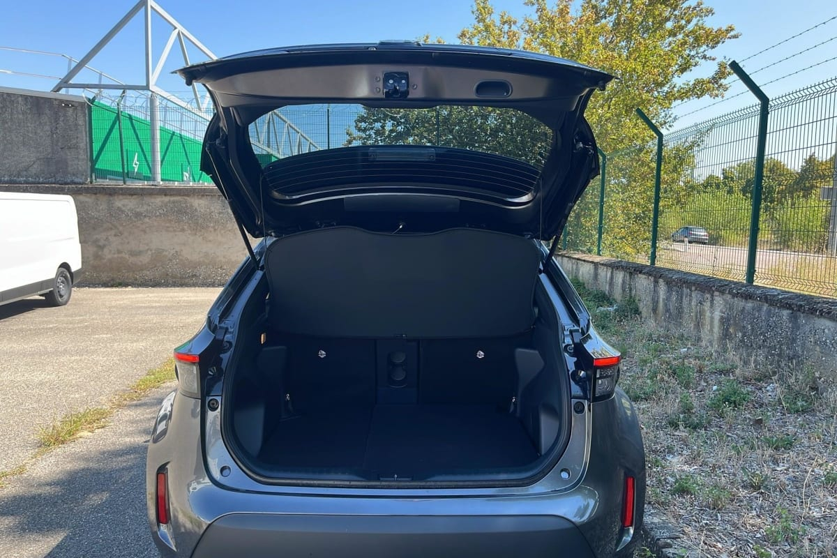 Toyota YARIS CROSS — photo 12