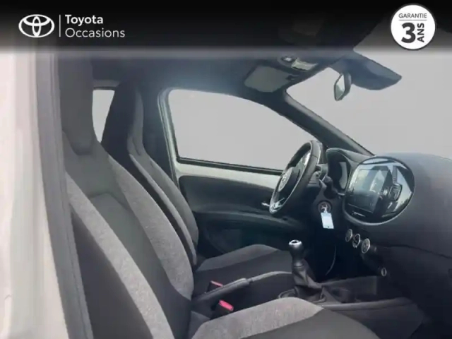 Toyota Aygo X 1.0 vvt-i 72ch dynamic my24 — photo 6