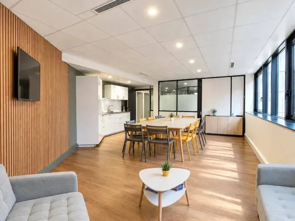 Bureaux 447 m²