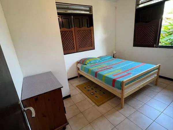 Chambre en colocation — Cité Laury (Mango) — Disponible au 1er septembre