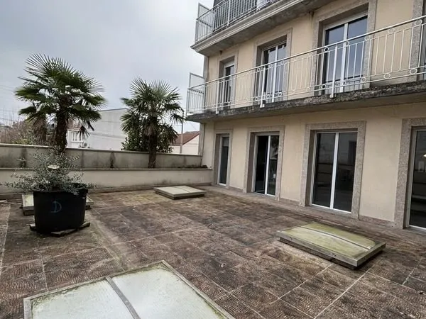 Immeuble de rapport 1600 m²
