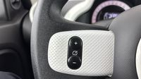 Renault Twingo E-Tech Electric Life R80 Achat Intégral - 21 — photo 24