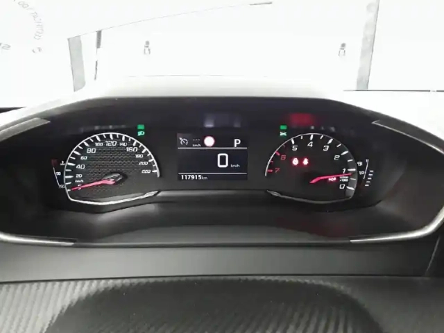 Peugeot 2008 bluehdi 130 s&amp;s eat8 — photo 10