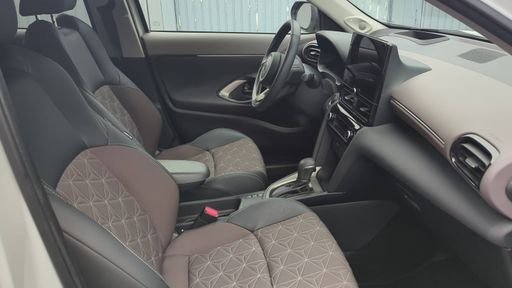 Toyota Yaris Cross 1.5 VVT-i 130 Hybrid E-CVT - Collection – 2025 – 14323 km – Hybride essence – Boîte Automatique — photo 16