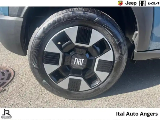 Fiat Panda grande  electrique 113ch  icône (prime cee déduite) — photo 11