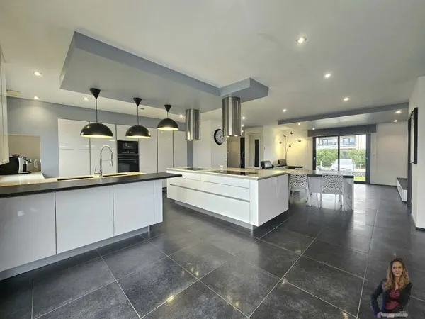 Maison 6 pièces 140 m²