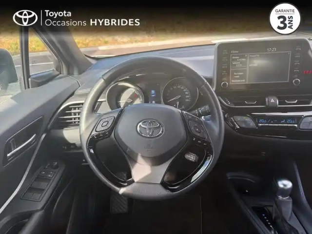 Toyota C-Hr 122h dynamic 2wd e-cvt my22 — photo 9