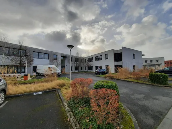 Bureaux 391 m²