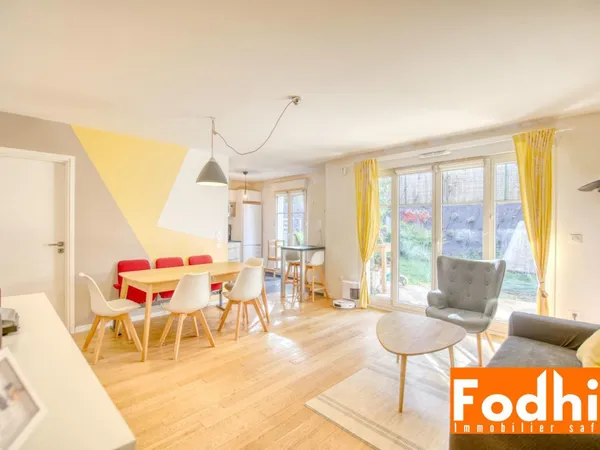 Appartement 4 pièces 84 m² avec terrasses- jardin et 2 parkings.