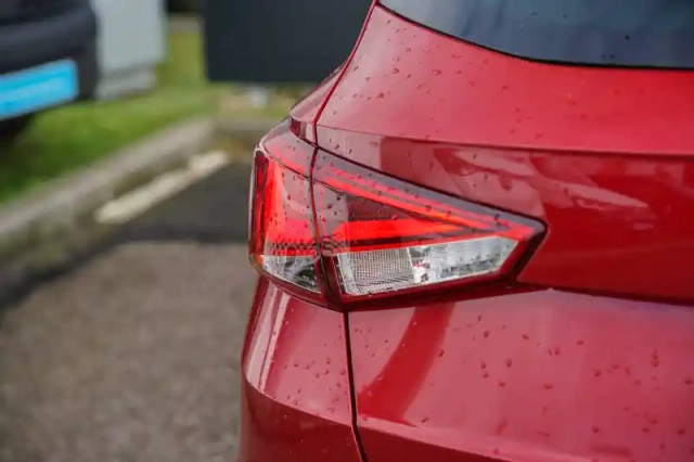 Seat Arona 1.0 tsi 95 ch start/stop bvm5 — photo 12
