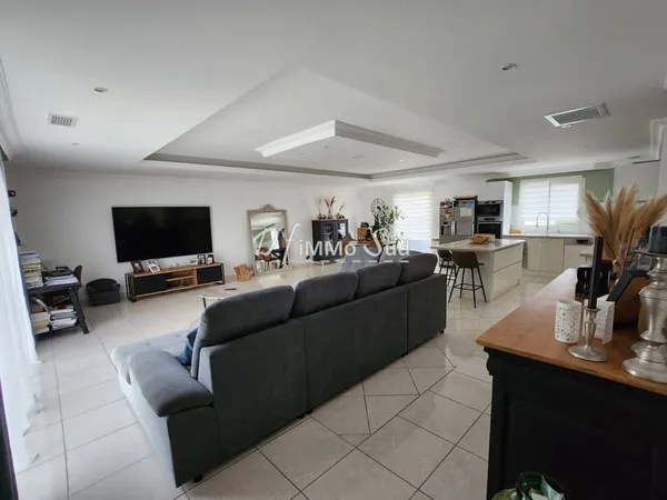 Maison de plain-pied 5 pièces 135 m²