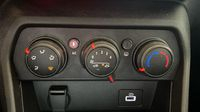 Dacia Sandero 1.0 TCe 90ch Expression — photo 27