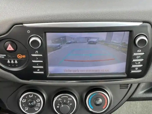 Toyota Yaris 70 vvt-i ultimate 5p — photo 14