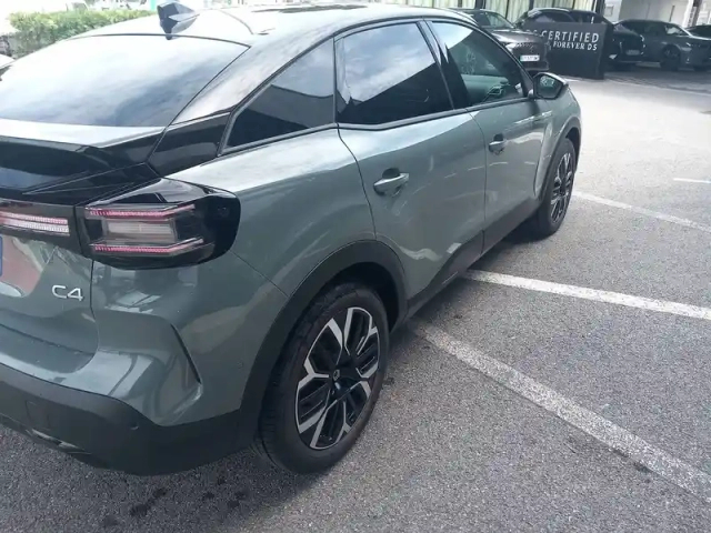 Citroën C4 hybride 145 ch e-dcs6 — photo 16