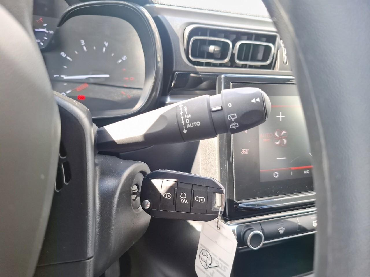Citroën C3 1.2 puretech 83ch s&s shine — photo 19