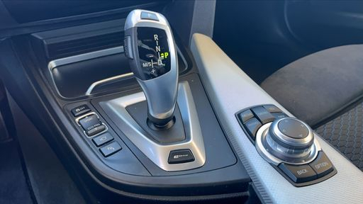 BMW Serie 3 330e 252 Plug in Hybrid BVA8 - M Sport – 2016 – 77189 km – Hybride rechargeable – Boîte Automatique — photo 20