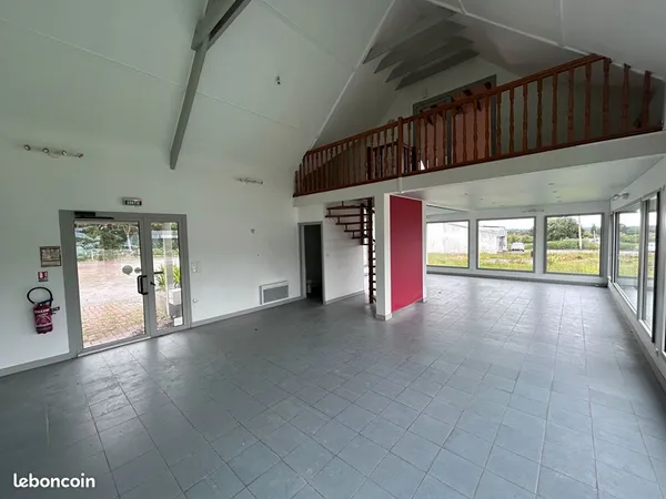 Local commercial 335 m² QUIMPER