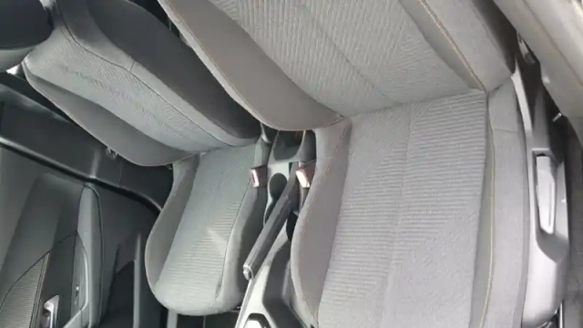 Peugeot 2008 hybrid 110 e-dcs6 — photo 10