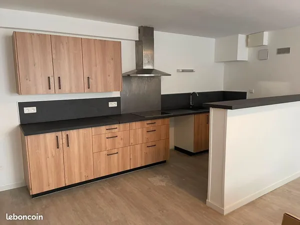 Cognac Particulier loue appartement T2 55 m² Quartier St Jacques